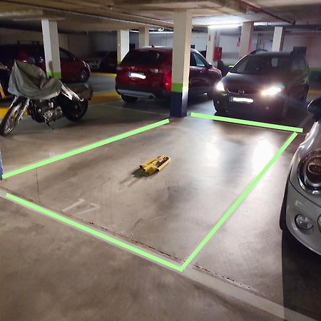 On The Beach! Frente Al Paseo Maritimo, Parking Y Piscina مالقة المظهر الخارجي الصورة