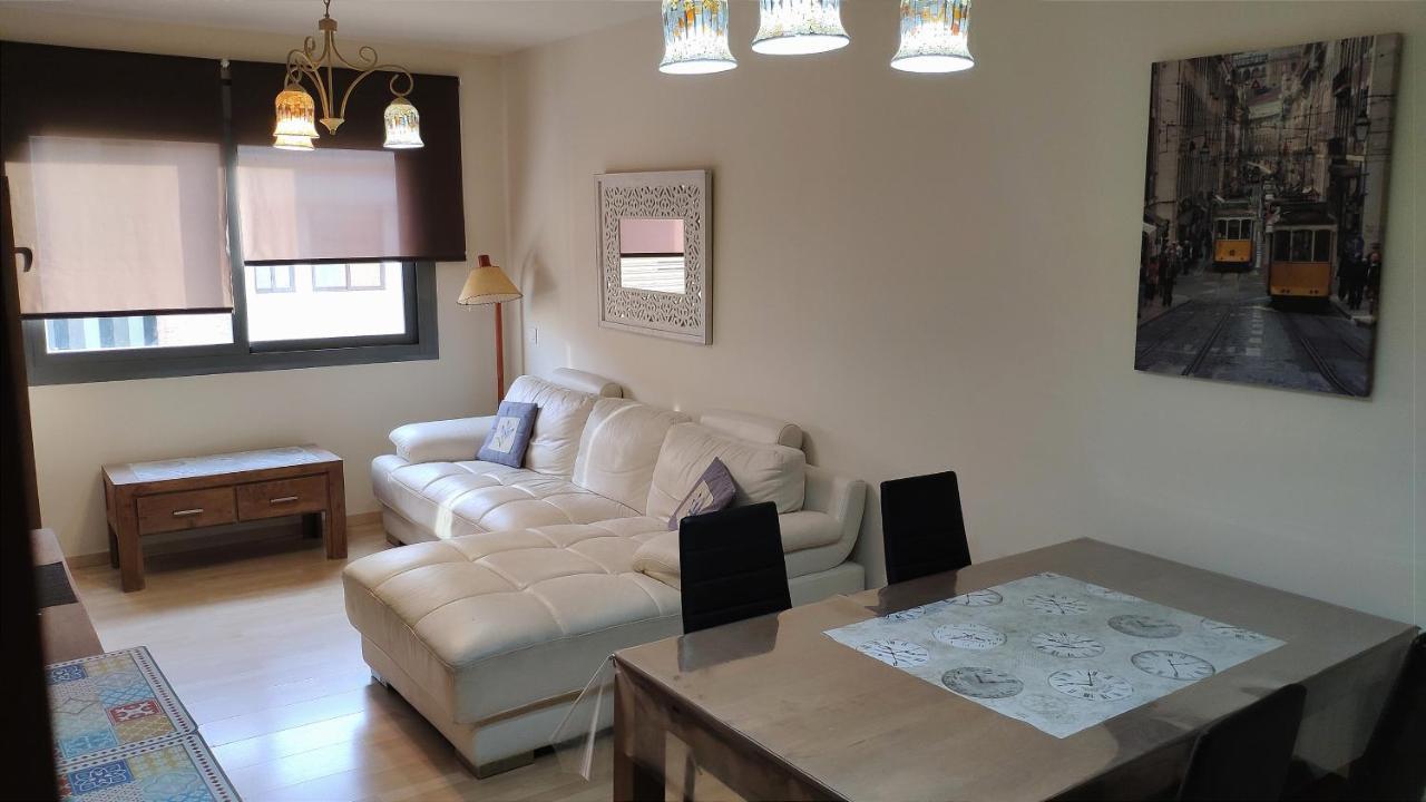 On The Beach! Frente Al Paseo Maritimo, Parking Y Piscina مالقة المظهر الخارجي الصورة