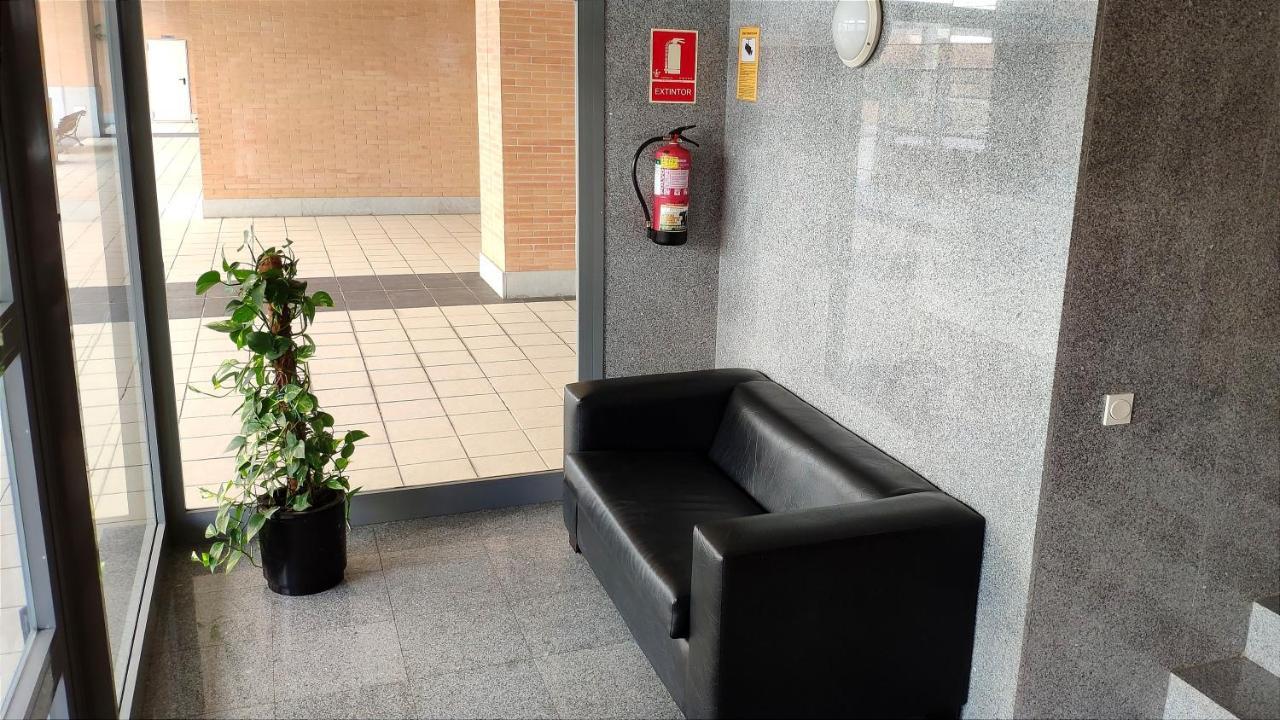 On The Beach! Frente Al Paseo Maritimo, Parking Y Piscina مالقة المظهر الخارجي الصورة
