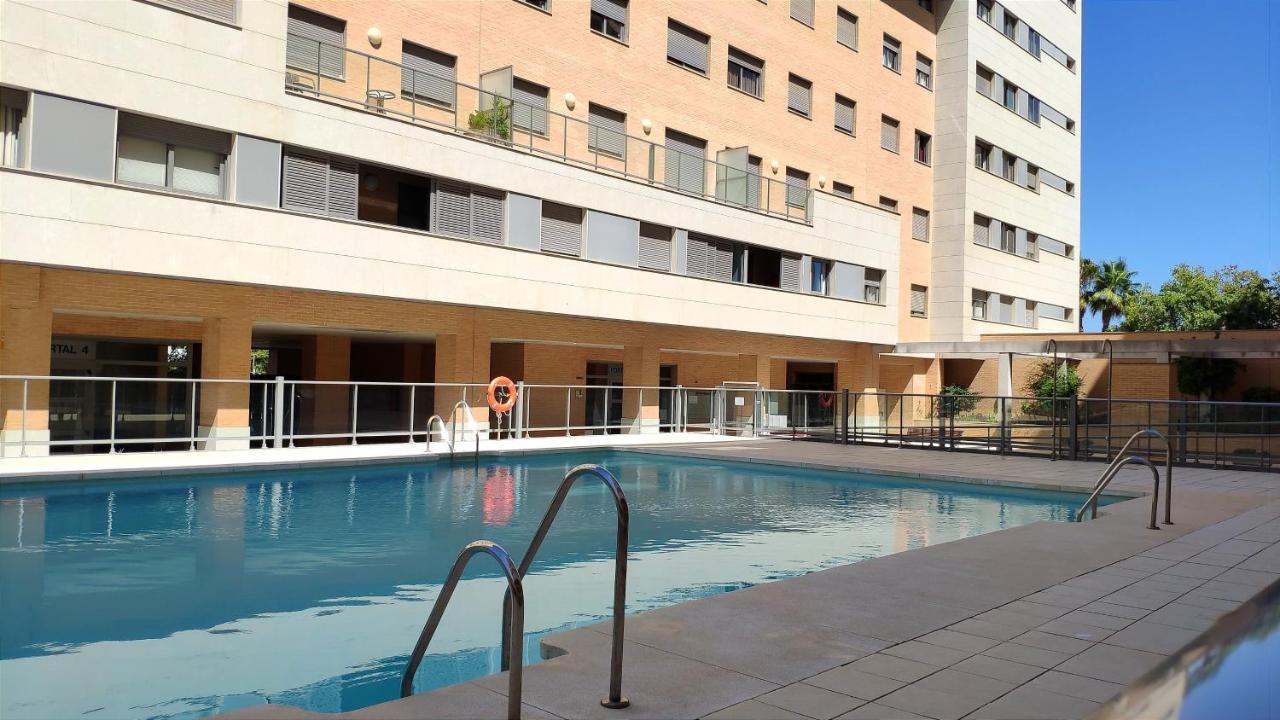 On The Beach! Frente Al Paseo Maritimo, Parking Y Piscina مالقة المظهر الخارجي الصورة