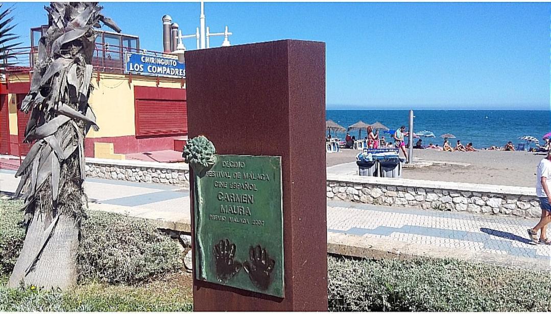 On The Beach! Frente Al Paseo Maritimo, Parking Y Piscina مالقة المظهر الخارجي الصورة